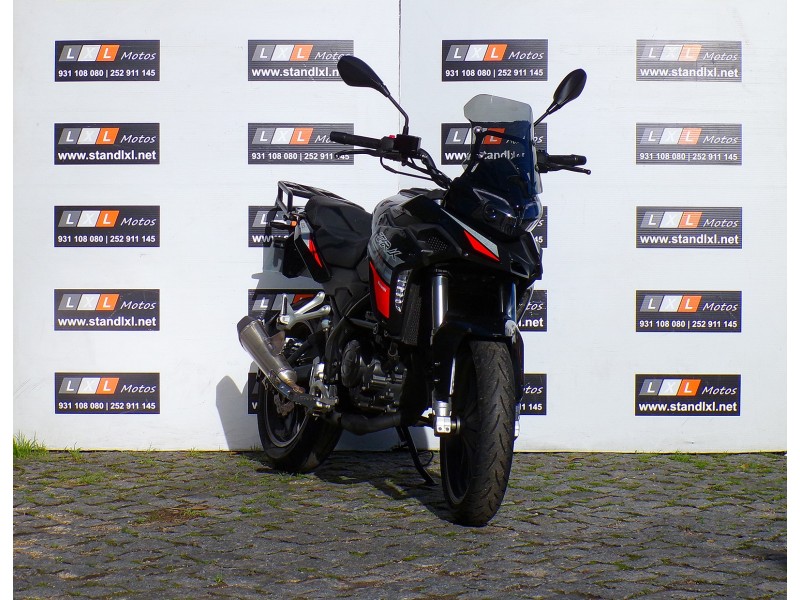Benelli TRK 251